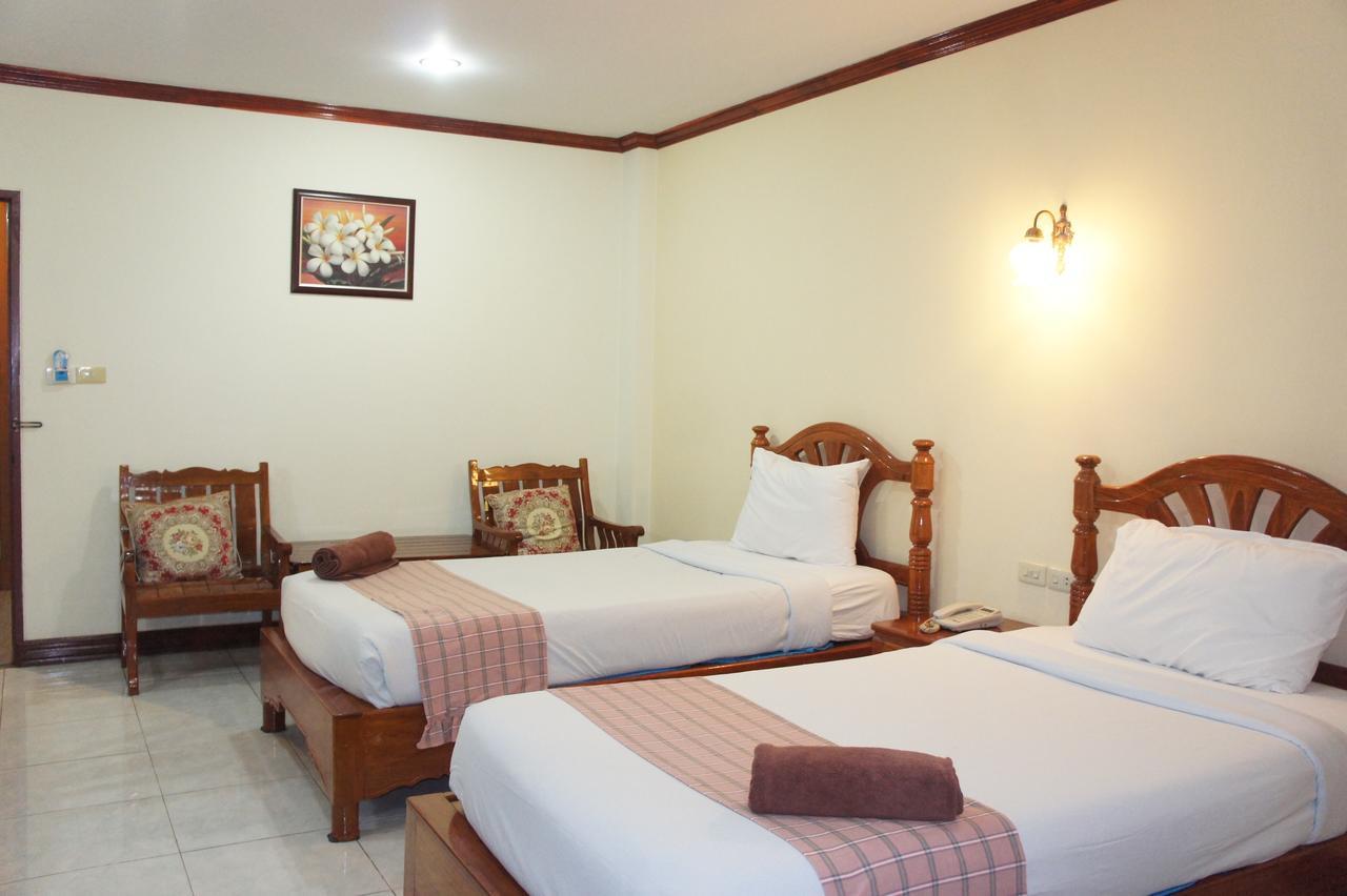 Sp Residence Nakhon Phanom Buitenkant foto