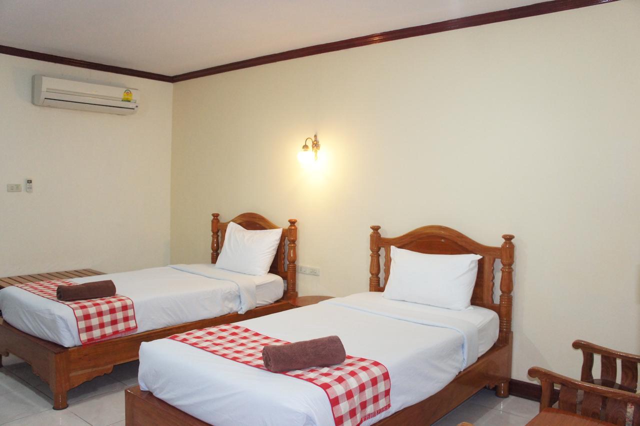 Sp Residence Nakhon Phanom Buitenkant foto